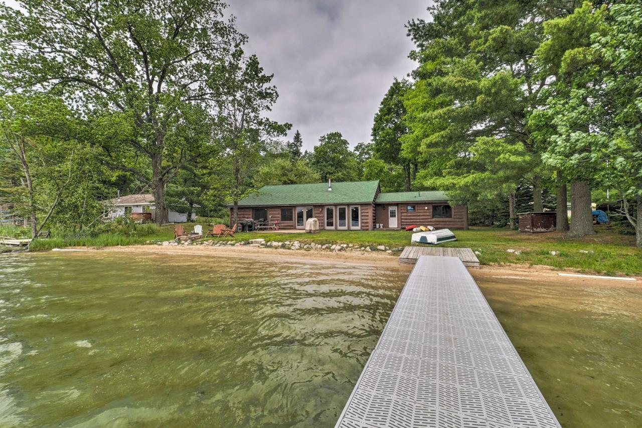 13 Mi To Downtown Quiet Lakefront Cottage Traverse City Exterior foto